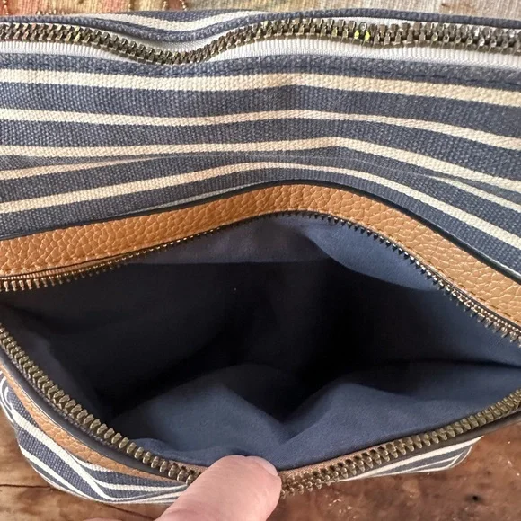 A New Day Striped Blue and Tan Crossbody Bag - Picture 3 of 10